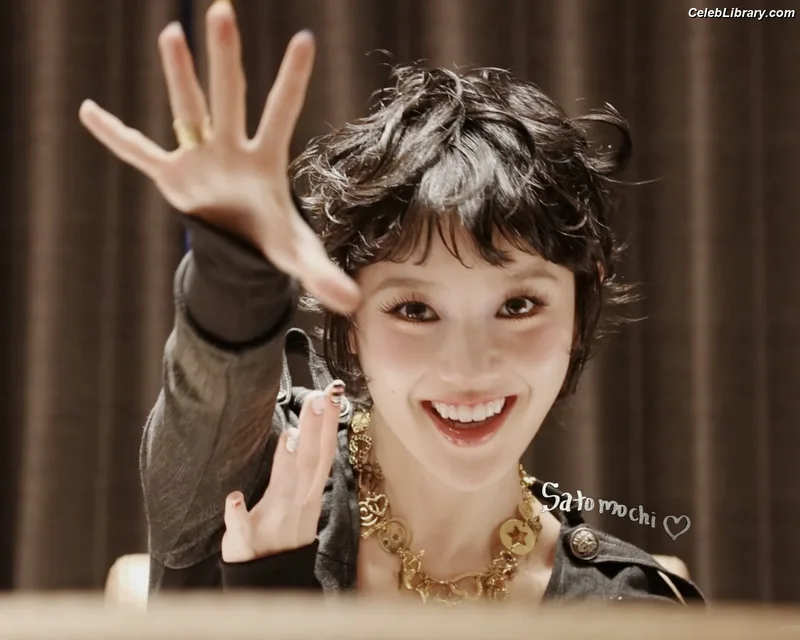 XG (Kpop) photo 6 of 3042