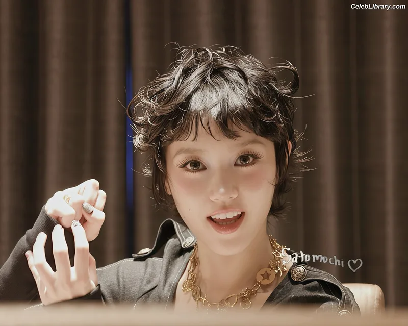 XG (Kpop) photo 7 of 3042
