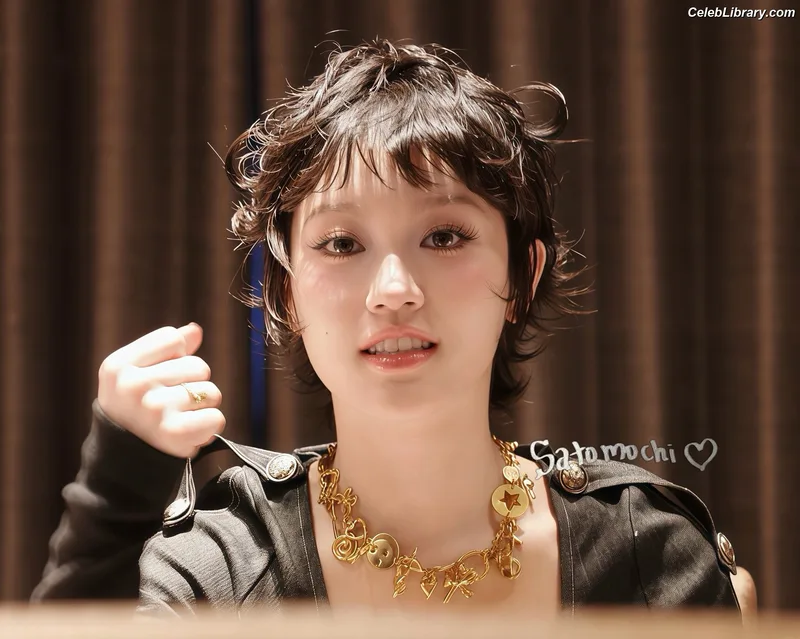 XG (Kpop) photo 8 of 3042