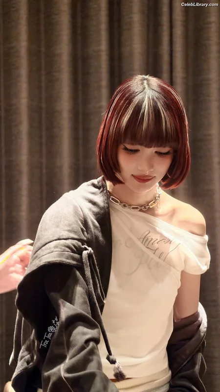 XG (Kpop) photo 24 of 3042