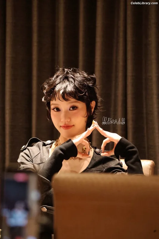 XG (Kpop) photo 10 of 3042