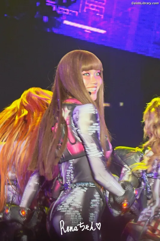 XG (Kpop) photo 20 of 3042