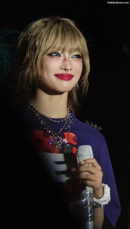 XG (Kpop) photo 14 of 3042