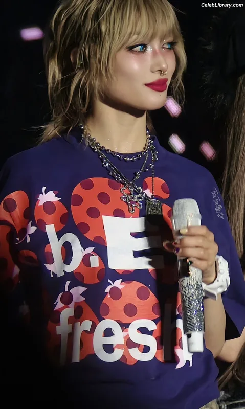 XG (Kpop) photo 15 of 3042