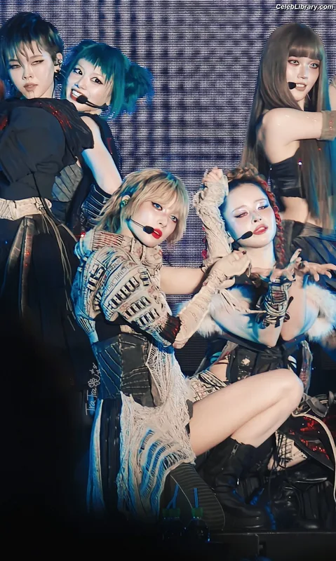 XG (Kpop) photo 16 of 3042