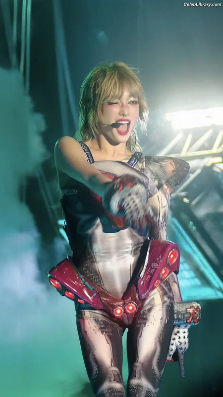 XG (Kpop) photo 19 of 3042