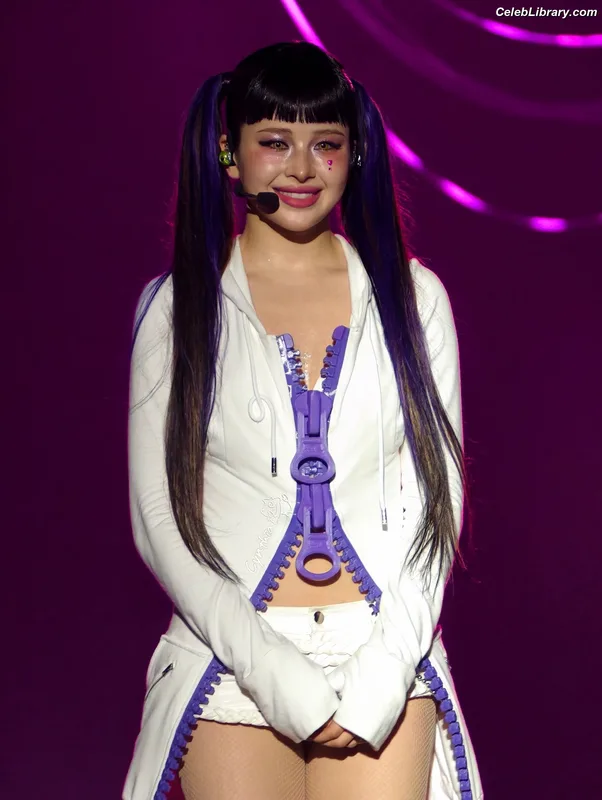 XG (Kpop) photo 22 of 3042
