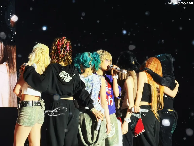 XG (Kpop) photo 3 of 3042