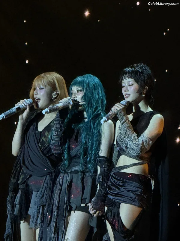 XG (Kpop) photo 4 of 3042