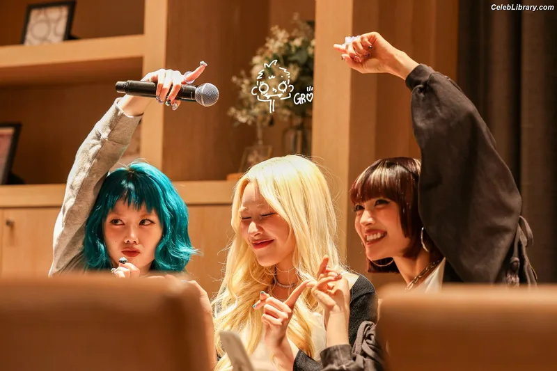 XG (Kpop) photo 7 of 3042