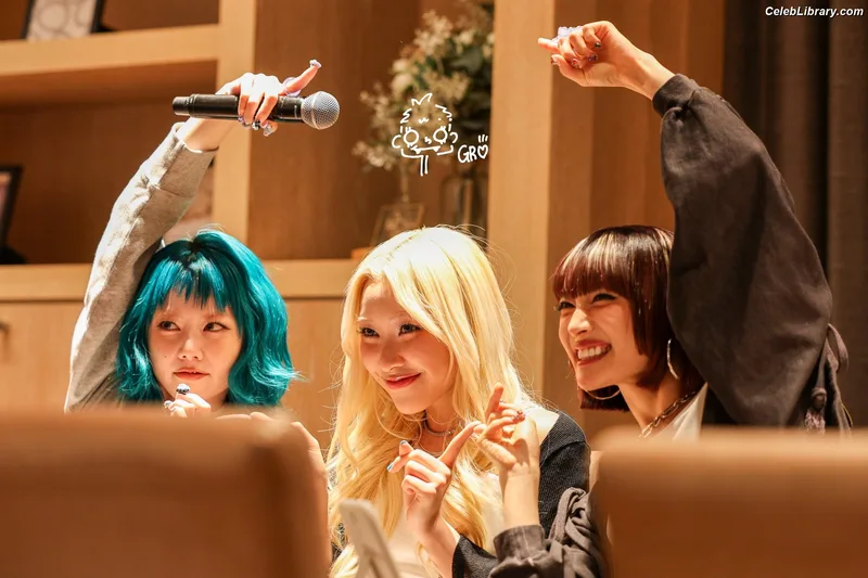 XG (Kpop) photo 8 of 3042