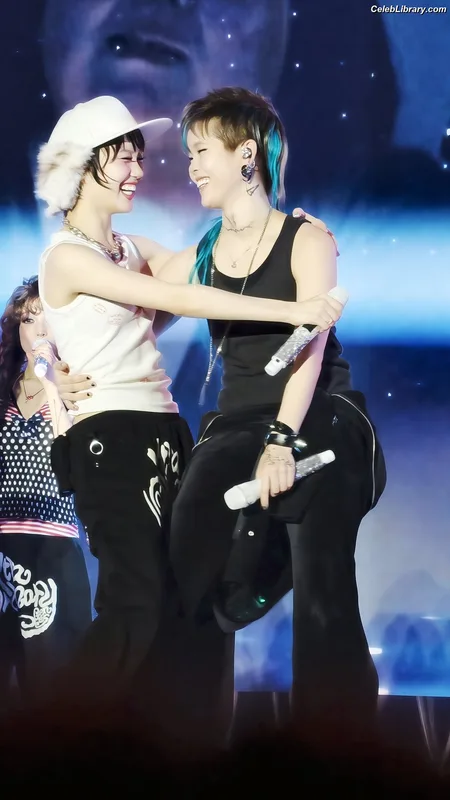 XG (Kpop) photo 12 of 3042