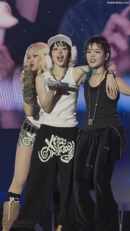 XG (Kpop) photo 13 of 3042