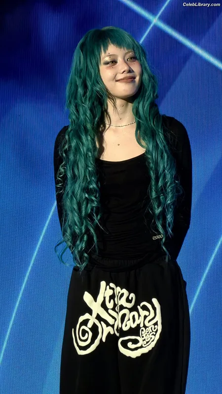 XG (Kpop) photo 18 of 3042