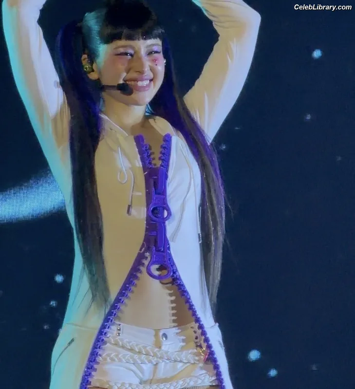 XG (Kpop) photo 19 of 3042