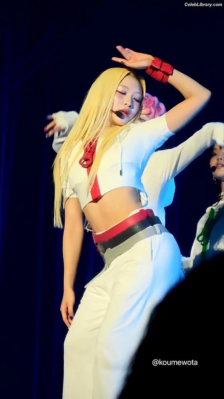 XG (Kpop) photo 4 of 3042