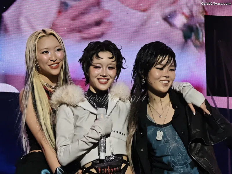 XG (Kpop) photo 4 of 3042