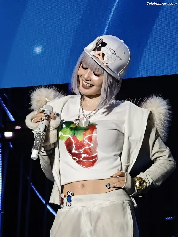 XG (Kpop) photo 7 of 3042