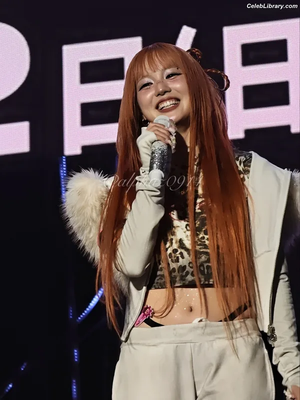 XG (Kpop) photo 21 of 3042