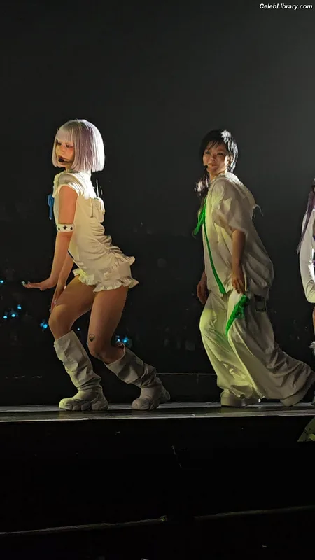 XG (Kpop) photo 3 of 3042