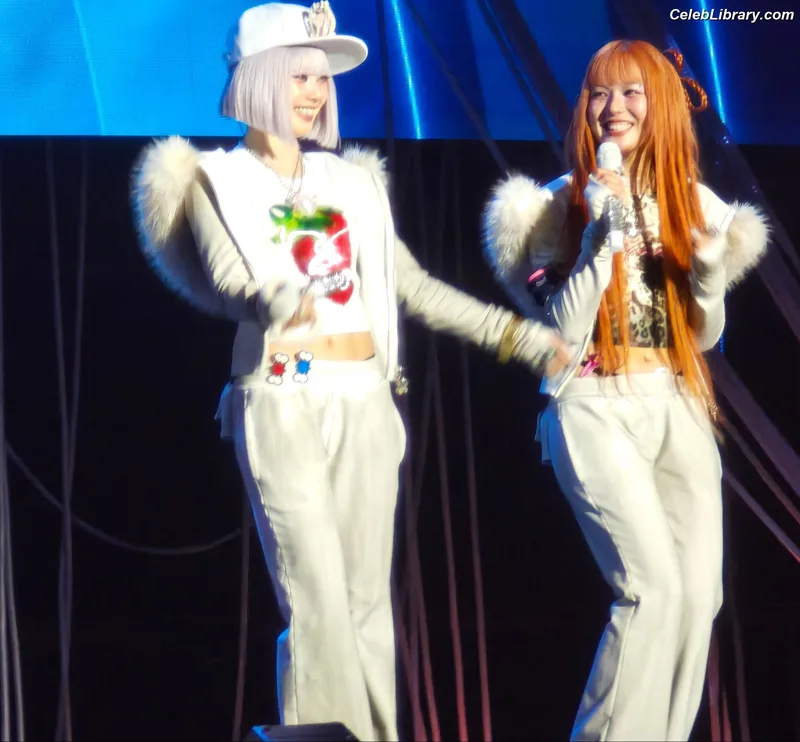 XG (Kpop) photo 7 of 3042