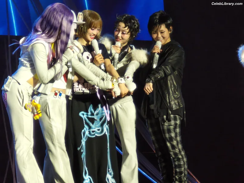 XG (Kpop) photo 11 of 3042