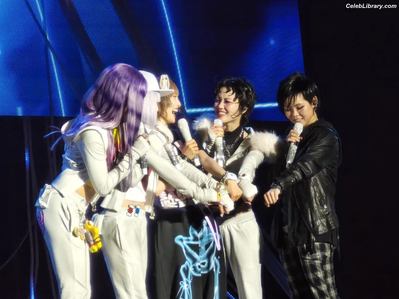 XG (Kpop) photo 12 of 3042