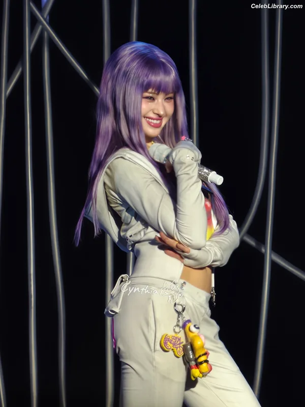 XG (Kpop) photo 16 of 3042