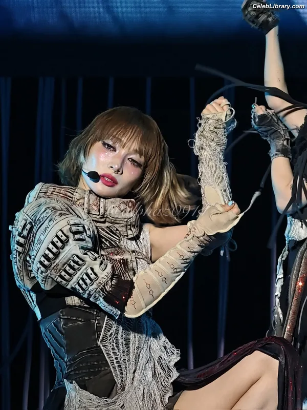 XG (Kpop) photo 18 of 3042