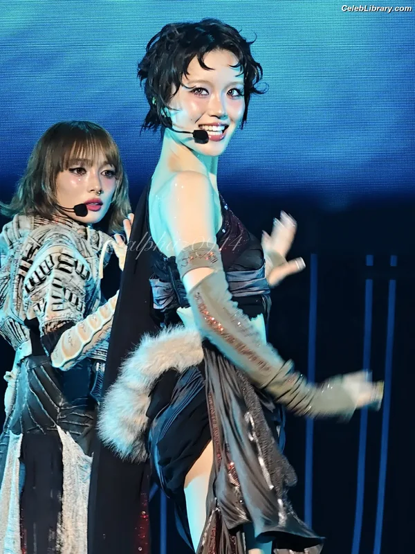 XG (Kpop) photo 19 of 3042