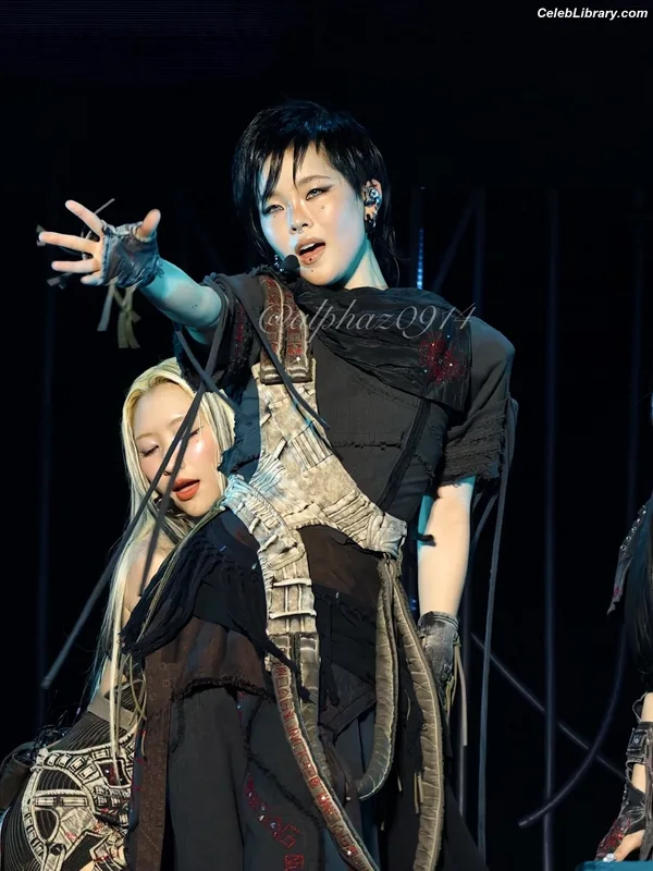 XG (Kpop) photo 23 of 3042