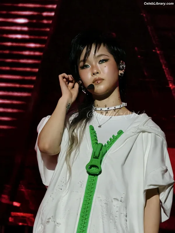 XG (Kpop) photo 4 of 3042
