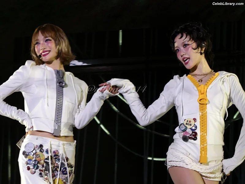 XG (Kpop) photo 7 of 3042