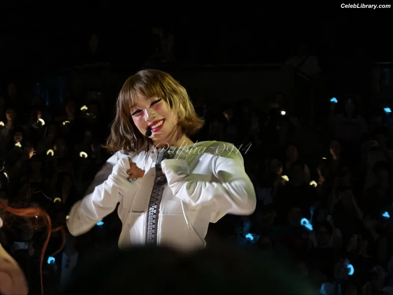 XG (Kpop) photo 9 of 3042