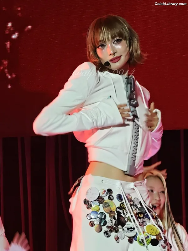 XG (Kpop) photo 21 of 3042