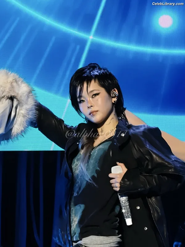 XG (Kpop) photo 4 of 3042
