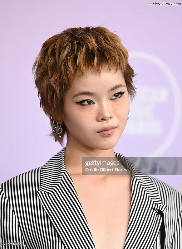 XG (Kpop) photo 1 of 3042