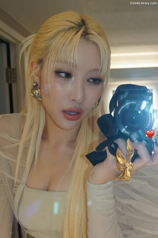 XG (Kpop) photo 18 of 3042