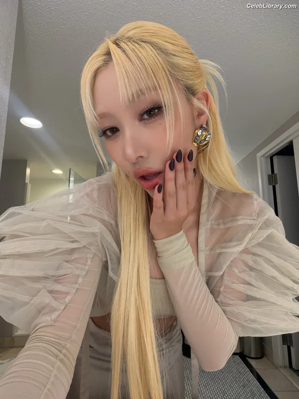 XG (Kpop) photo 19 of 3042