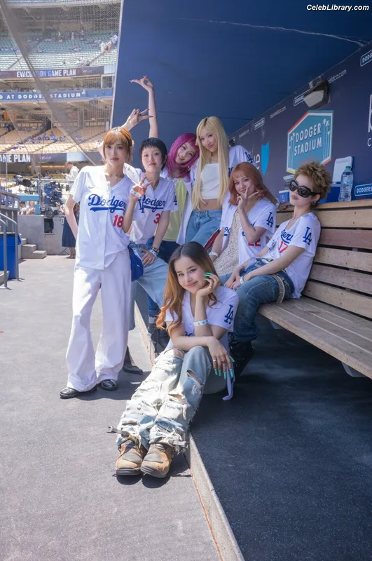 XG (Kpop) photo 7 of 3042