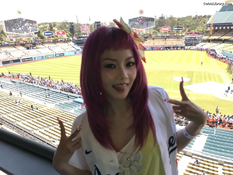 XG (Kpop) photo 2 of 3042