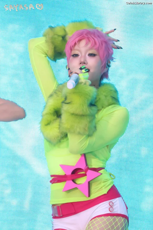 XG (Kpop) photo 20 of 3042