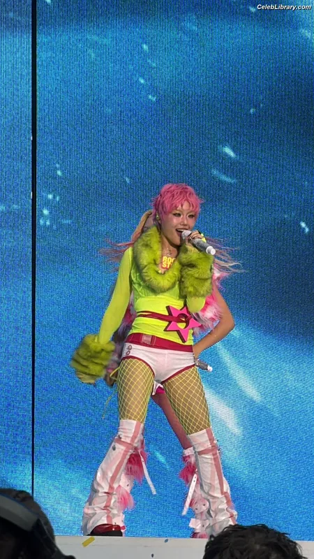 XG (Kpop) photo 8 of 3042