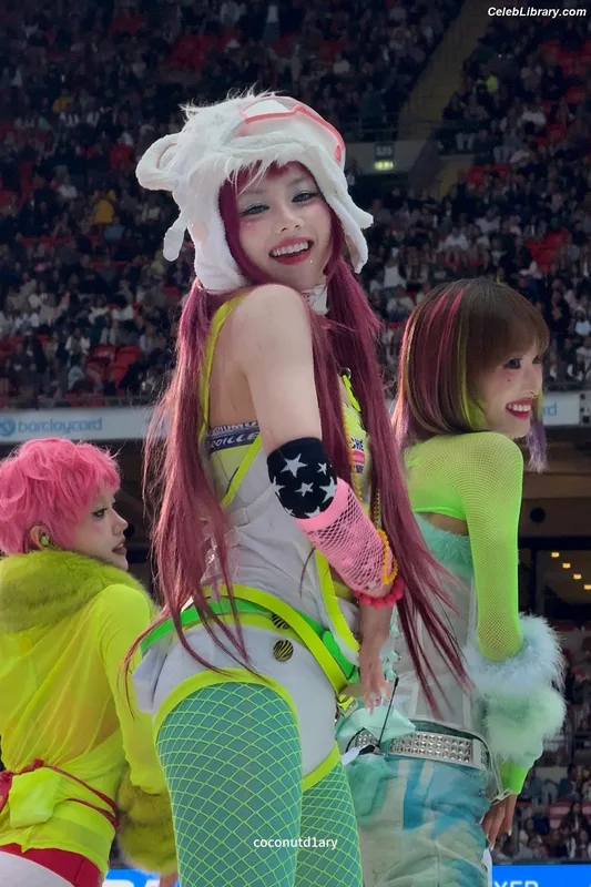 XG (Kpop) photo 5 of 3042