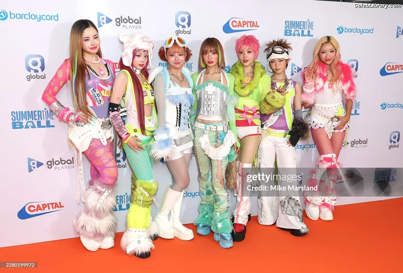 XG (Kpop) photo 9 of 3042