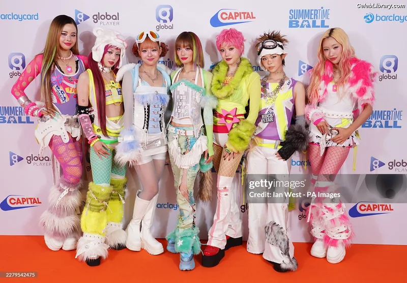 XG (Kpop) photo 13 of 3042