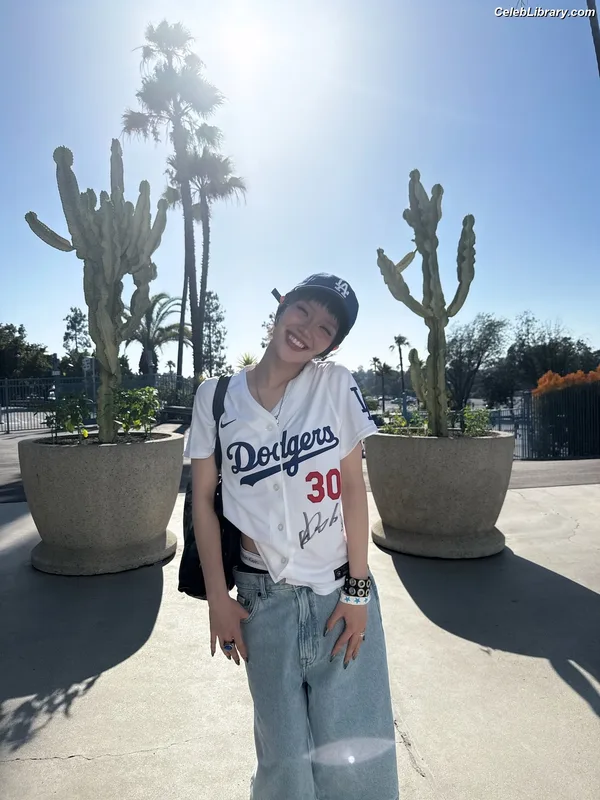 XG (Kpop) photo 3 of 3042