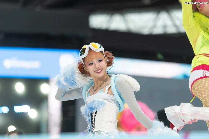 XG (Kpop) photo 18 of 3042
