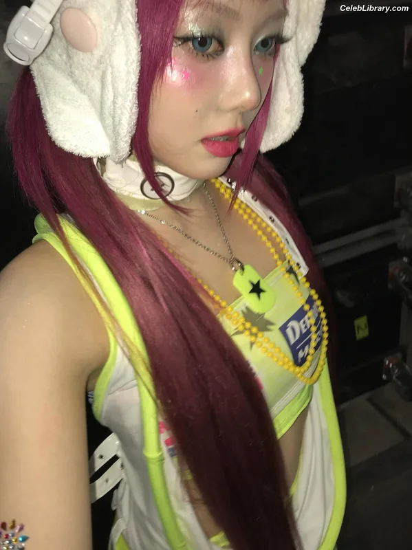 XG (Kpop) photo 6 of 3042