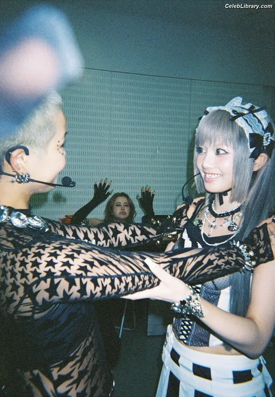 XG (Kpop) photo 20 of 3042
